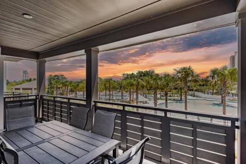319 The Grove Drive #229