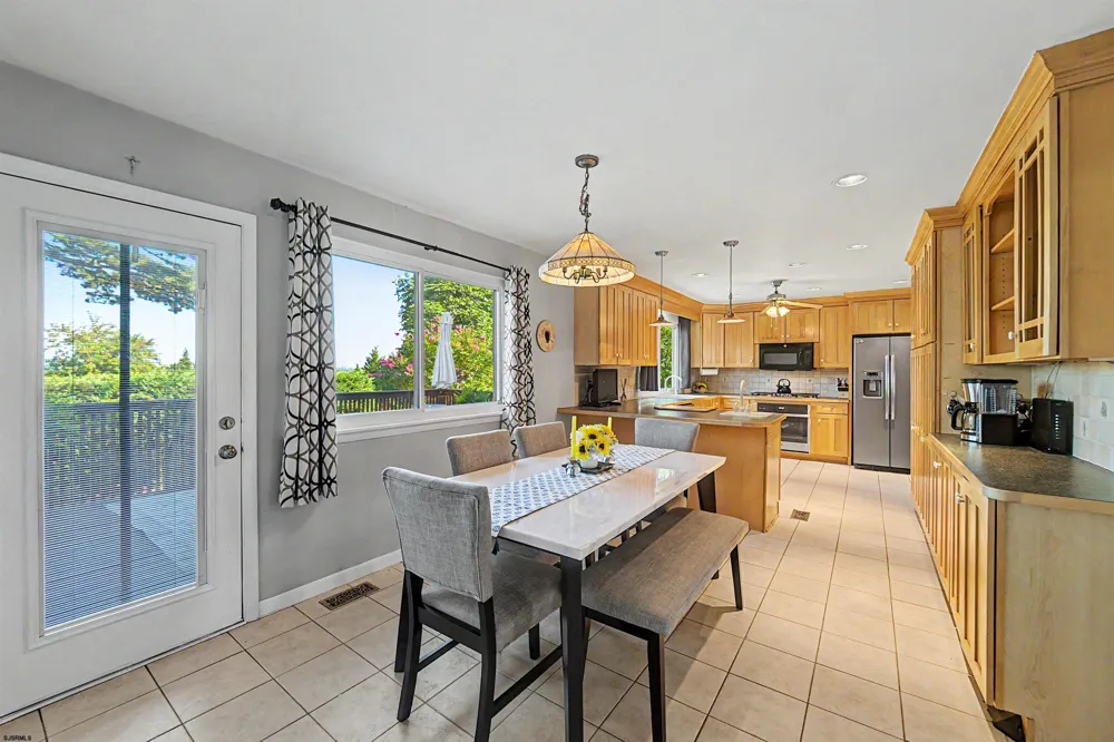 106 Cynwyd Dr Absecon, NJ 08201