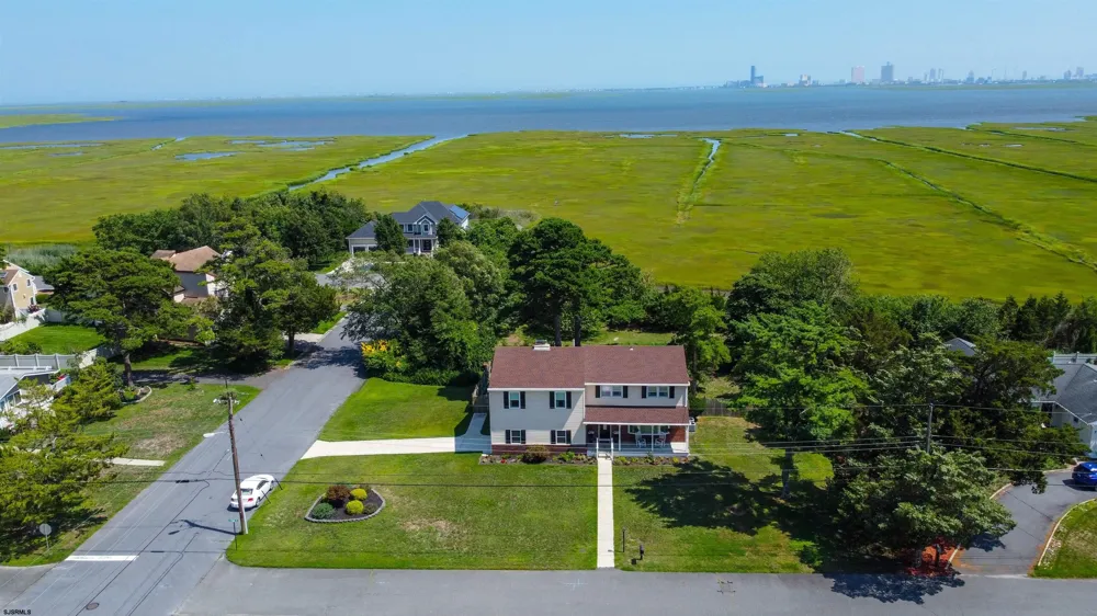 106 Cynwyd Dr Absecon, NJ 08201