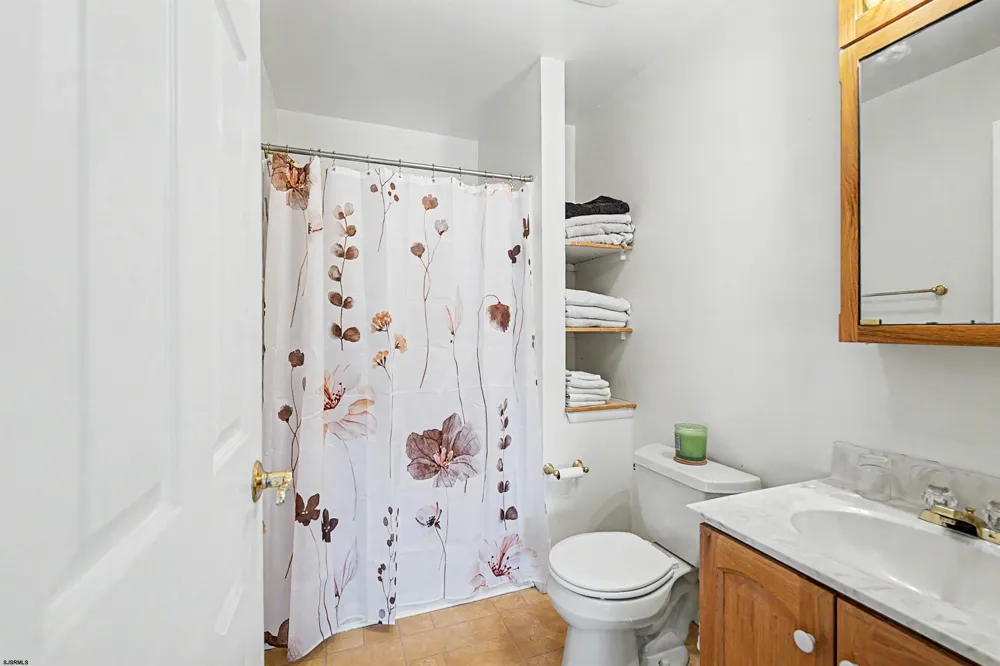 106 Cynwyd Dr Absecon, NJ 08201