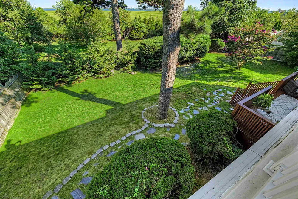 106 Cynwyd Dr Absecon, NJ 08201