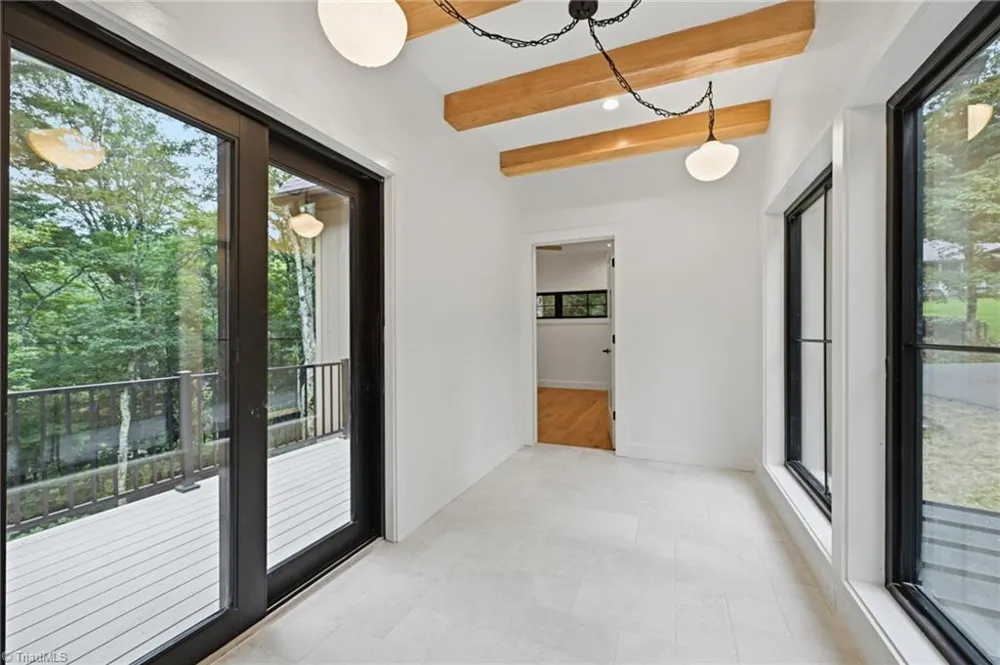 519 Rock Spring Circle Sugar Mountain, NC 28604