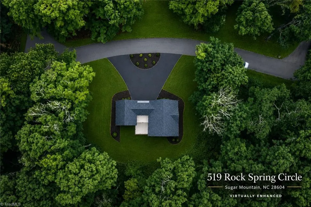 519 Rock Spring Circle Sugar Mountain, NC 28604