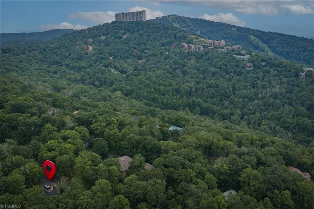 519 Rock Spring Circle Sugar Mountain, NC 28604