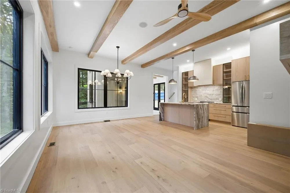 519 Rock Spring Circle Sugar Mountain, NC 28604