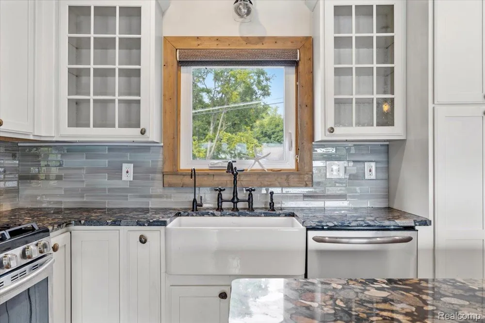 11356 Riverbank Lane Putnam Township, MI 48169