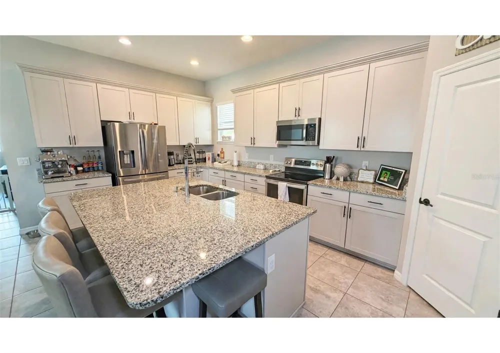 16042 MICELLI DRIVE Winter Garden, FL 34787