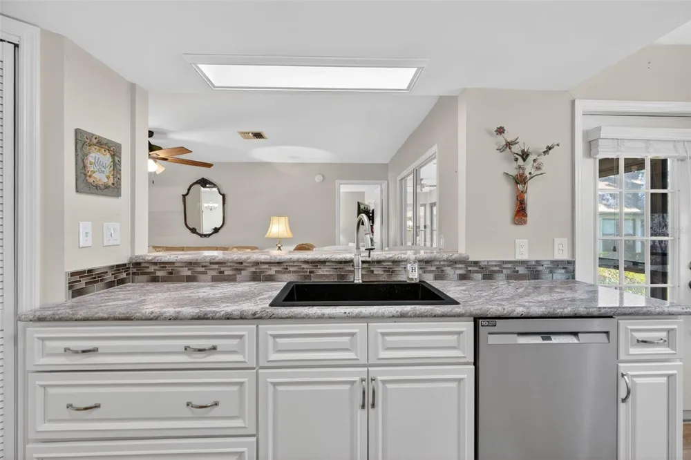 1766 ENSIGN POINT Crystal River, FL 34429