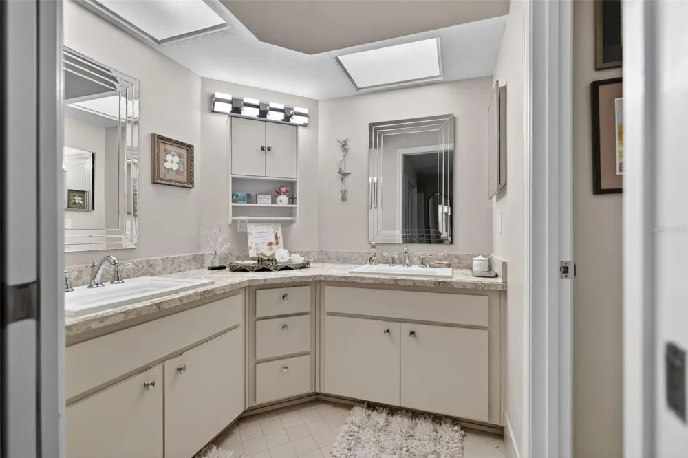 1766 ENSIGN POINT Crystal River, FL 34429