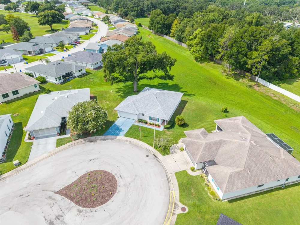 2260 GRAND CYPRESS DRIVE Lakeland, FL 33810