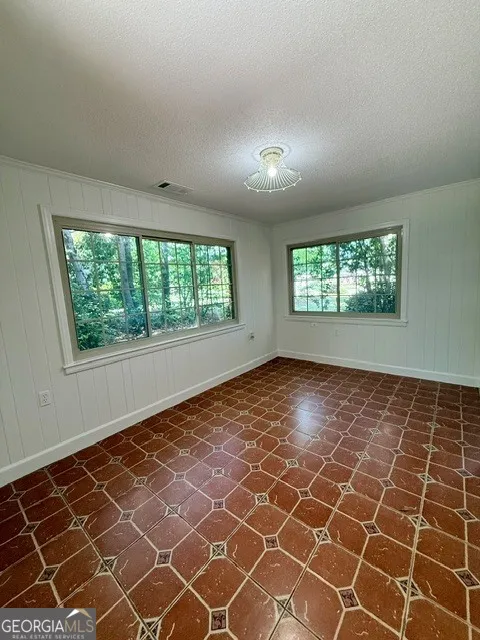 347 S College ST Metter, GA 30439