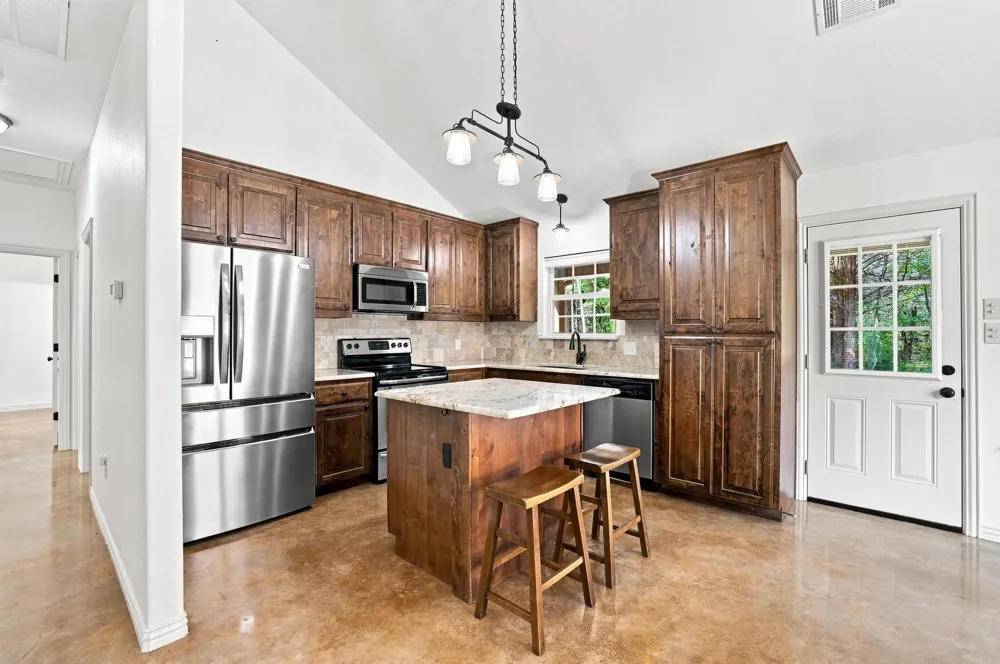 85 County Road Gordonville, TX 76245