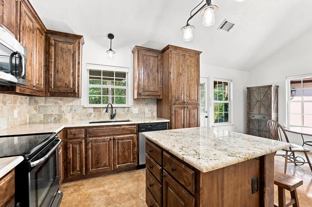 85 County Road Gordonville, TX 76245