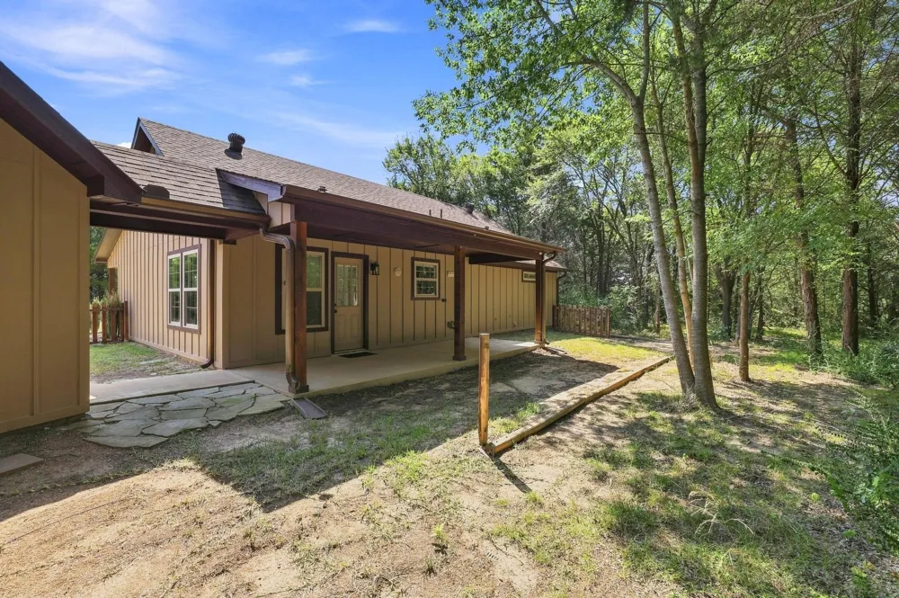 85 County Road Gordonville, TX 76245