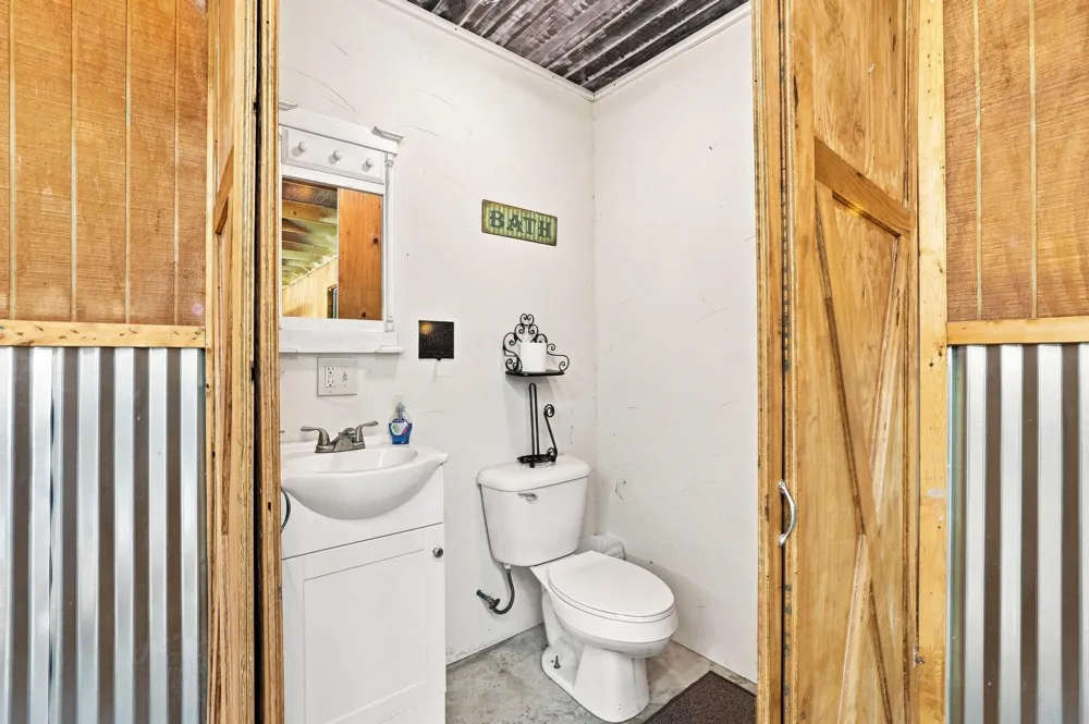 85 County Road Gordonville, TX 76245