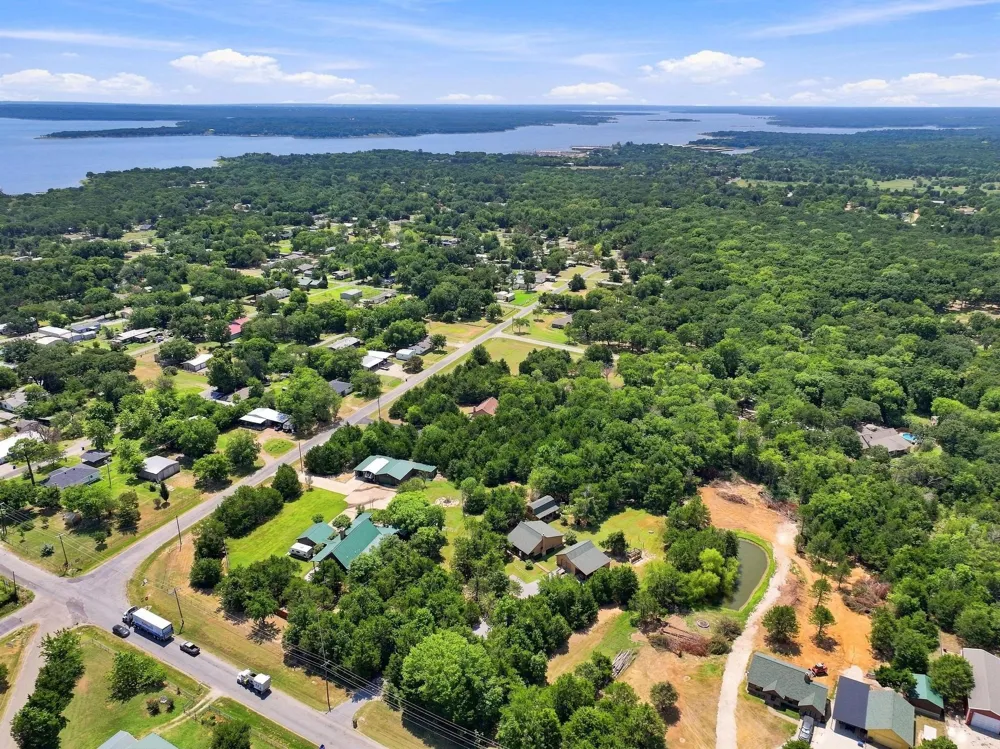 85 County Road Gordonville, TX 76245