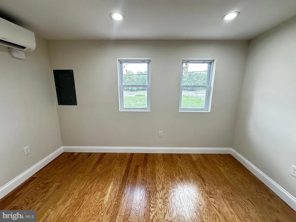1114 SARAH ANN STREET Baltimore, MD 21223