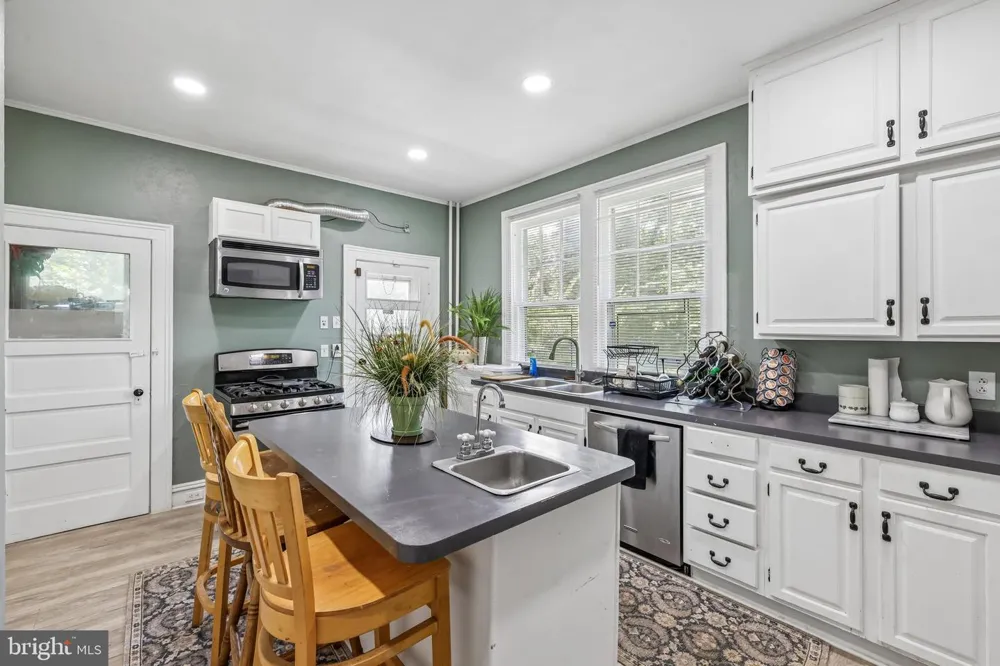 2616 TALBOT ROAD Baltimore, MD 21216