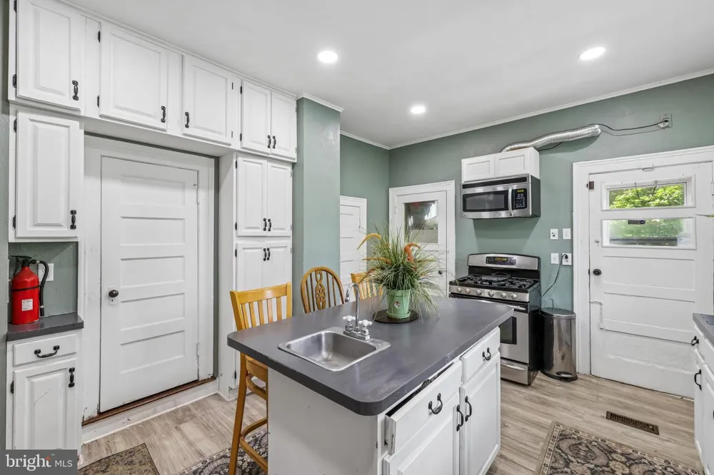 2616 TALBOT ROAD Baltimore, MD 21216