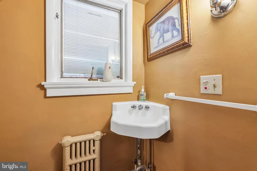2616 TALBOT ROAD Baltimore, MD 21216