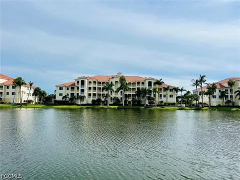 Sanibel View Circle #204