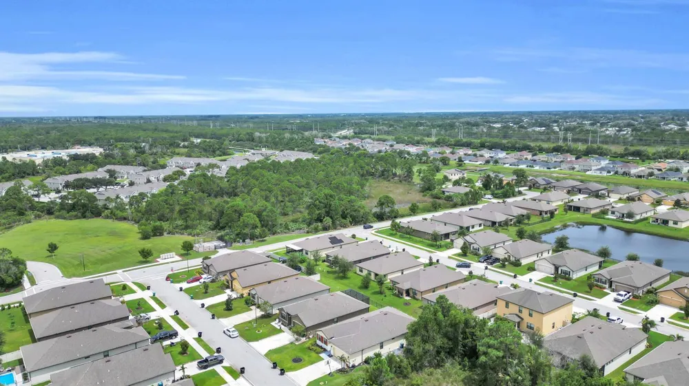 6379 NW NORTHWOOD LOOP Port St. Lucie, FL 34983