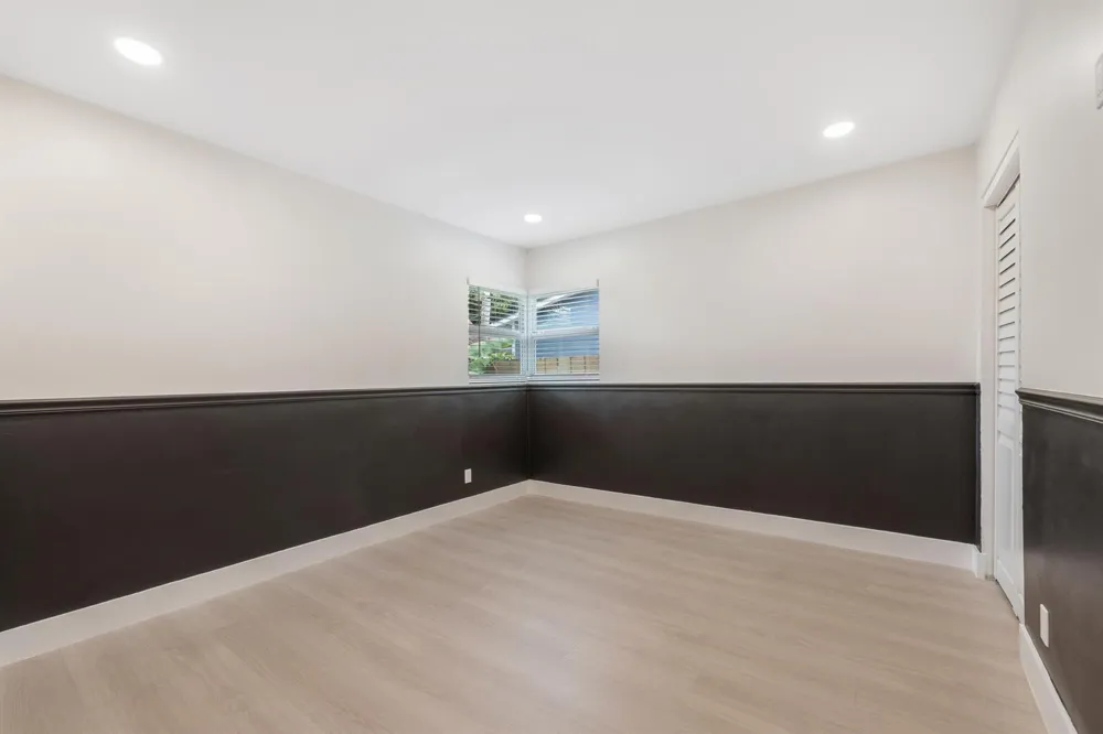5296 NE 2nd Terrace Oakland Park, FL 33334