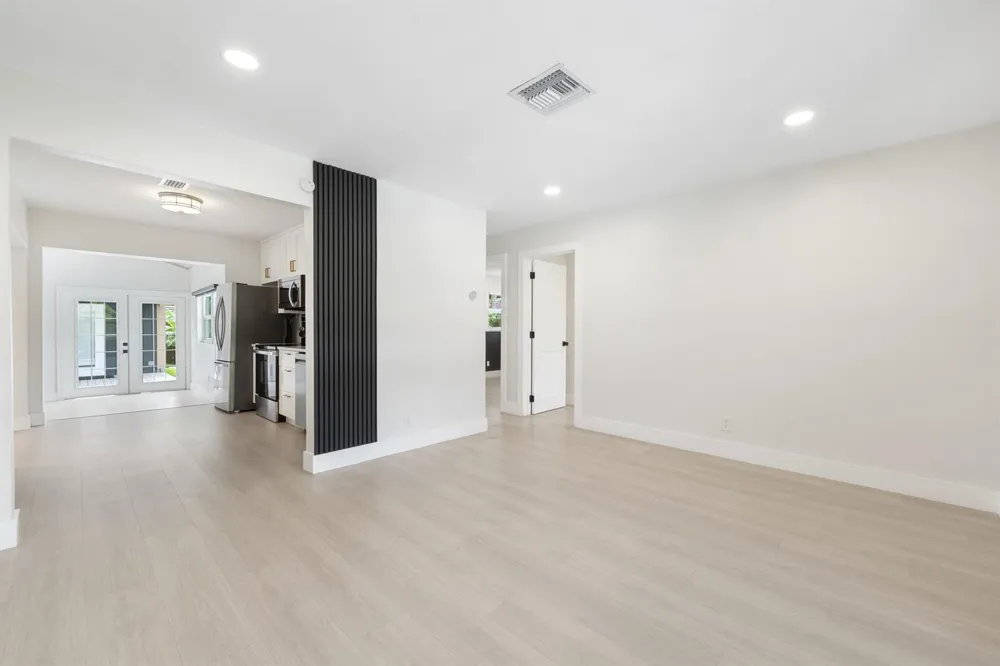 5296 NE 2nd Terrace Oakland Park, FL 33334