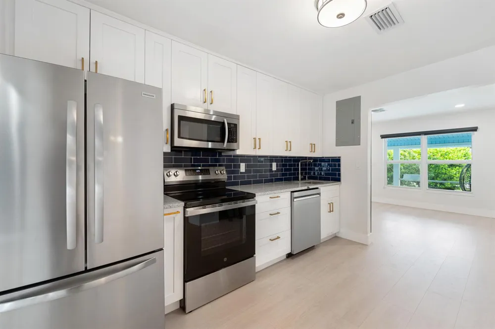 5296 NE 2nd Terrace Oakland Park, FL 33334