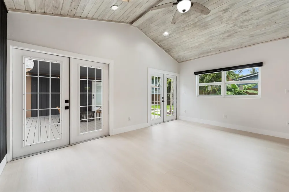 5296 NE 2nd Terrace Oakland Park, FL 33334