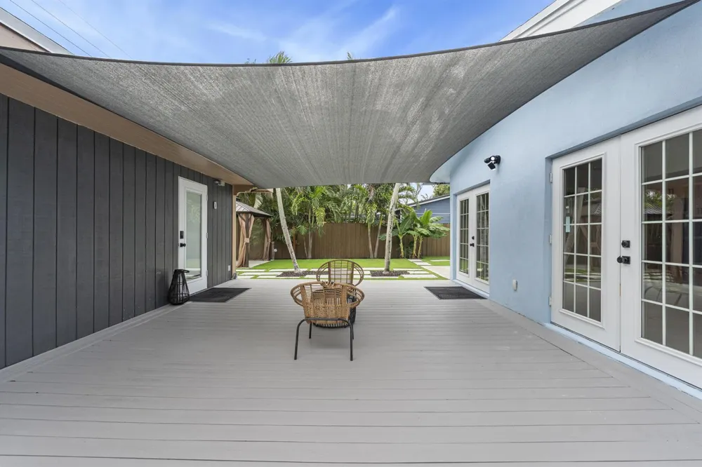 5296 NE 2nd Terrace Oakland Park, FL 33334