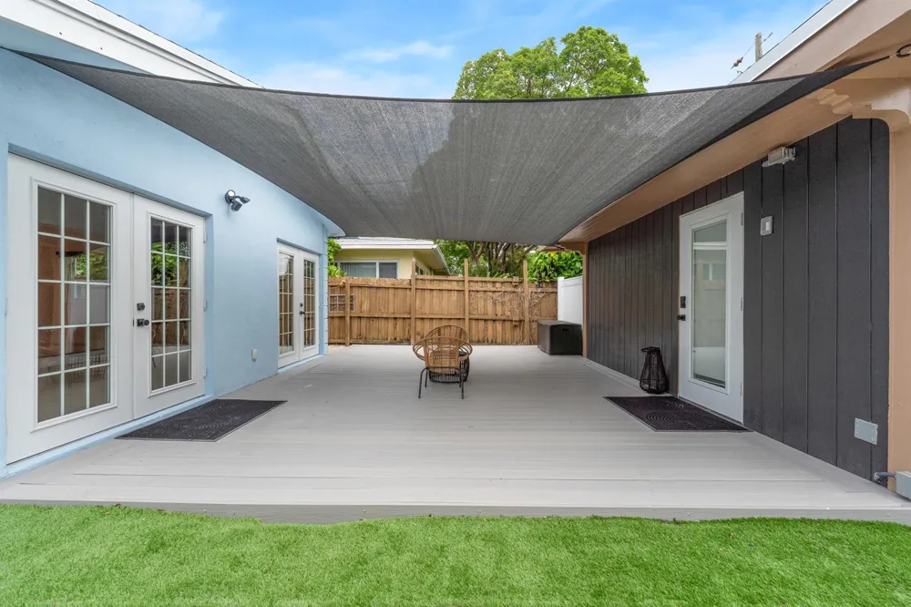 5296 NE 2nd Terrace Oakland Park, FL 33334