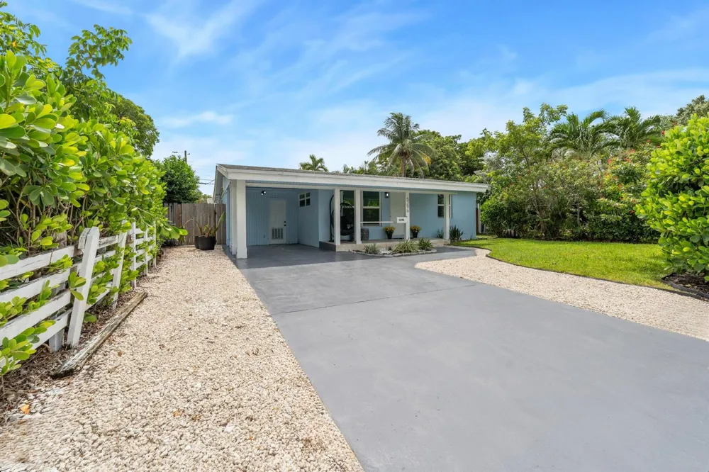 5296 NE 2nd Terrace Oakland Park, FL 33334