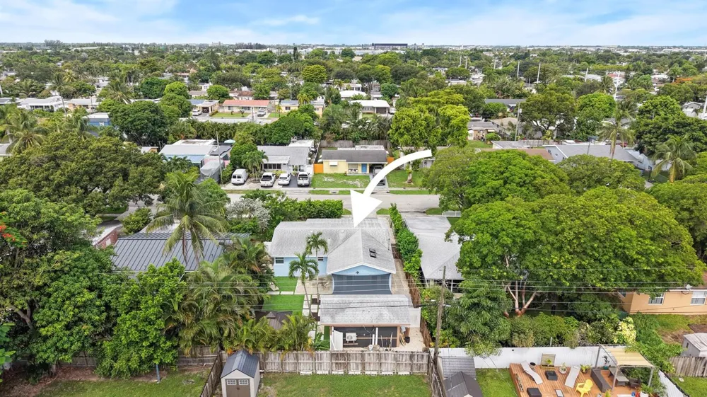 5296 NE 2nd Terrace Oakland Park, FL 33334