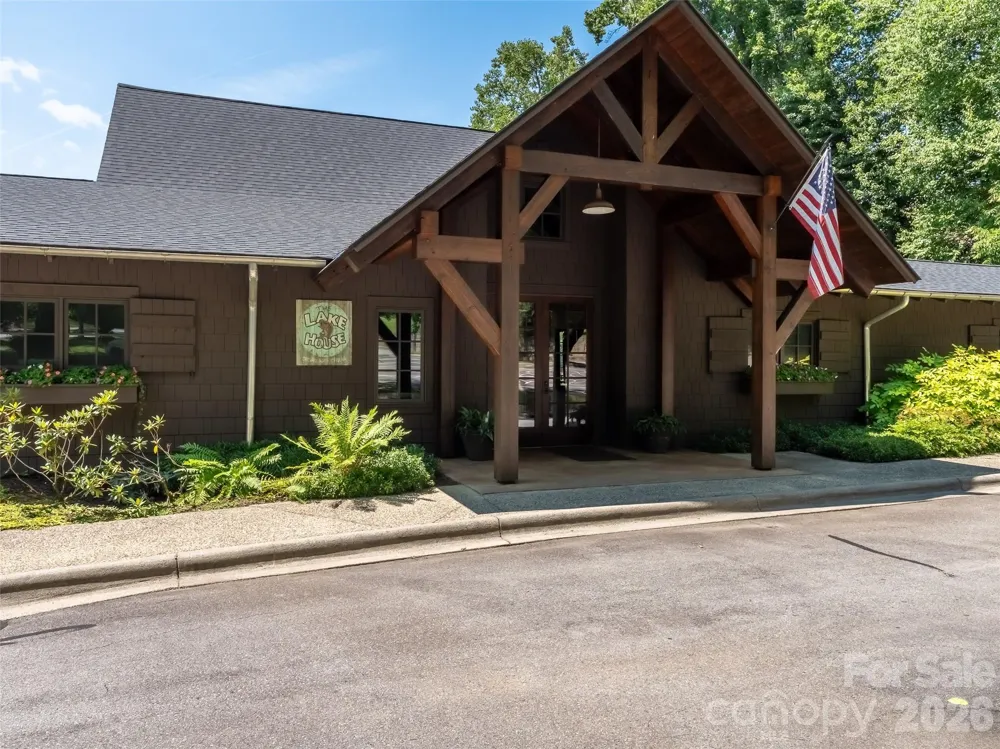 M11 Pine Mountain Trail Brevard, NC 28712