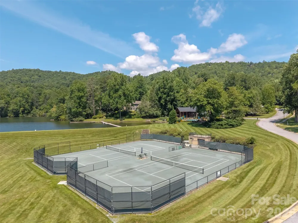 M11 Pine Mountain Trail Brevard, NC 28712