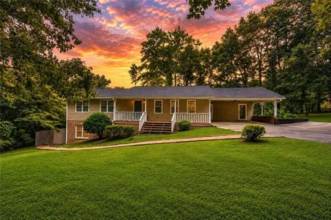 43 Blackfoot Trail SW
