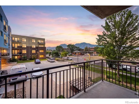 3401 Arapahoe Avenue #220