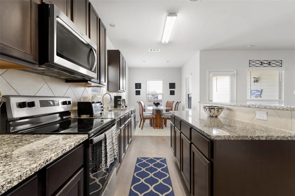 2057 Buttonwood Street Lancaster, TX 75146