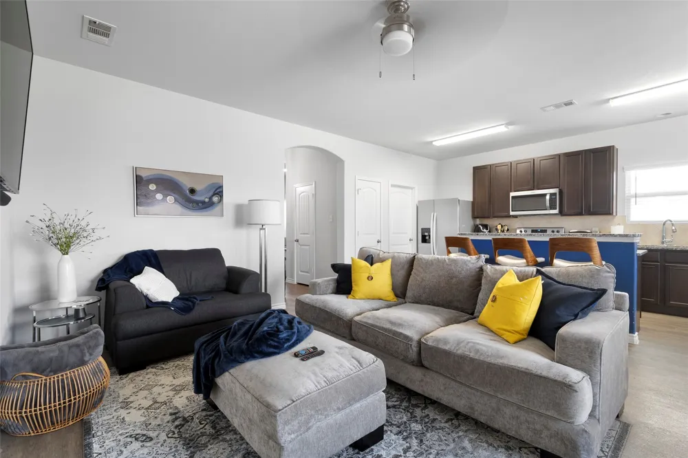 2057 Buttonwood Street Lancaster, TX 75146