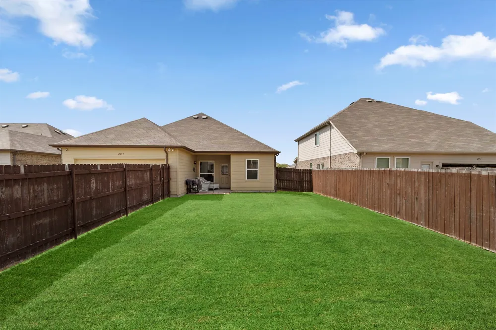 2057 Buttonwood Street Lancaster, TX 75146