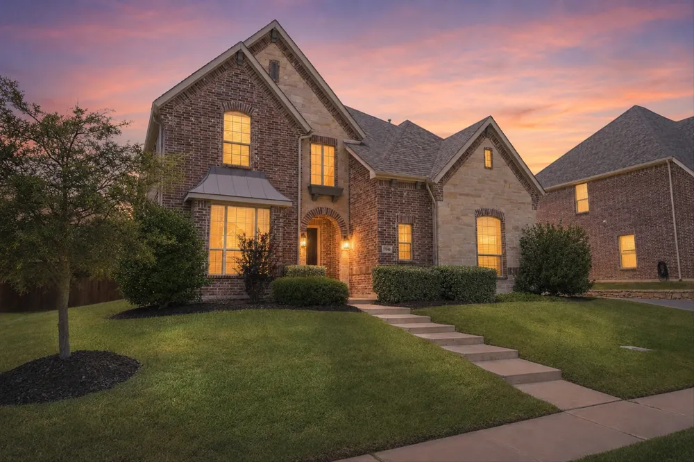 10846 Smoky Oak Trail Argyle, TX 76226
