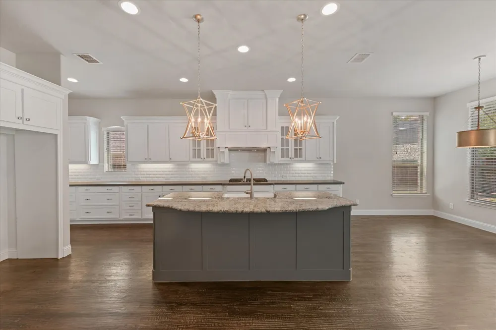 10846 Smoky Oak Trail Argyle, TX 76226