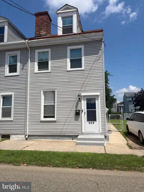 223 HUDSON STREET