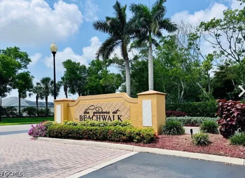 Ocean Walk Circle #309