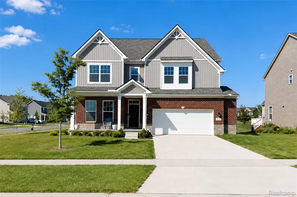 2716 Maize Loop Saline Township, MI 48176