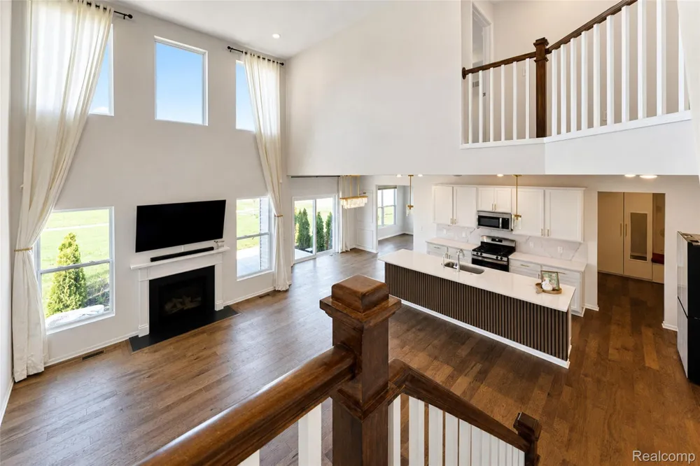 2716 Maize Loop Saline Township, MI 48176