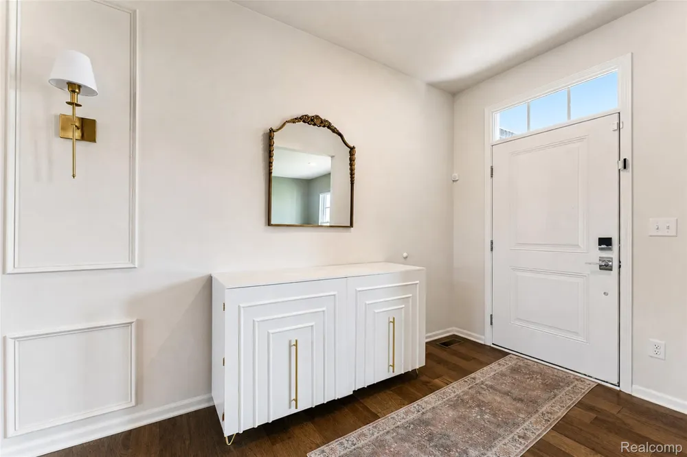 2716 Maize Loop Saline Township, MI 48176