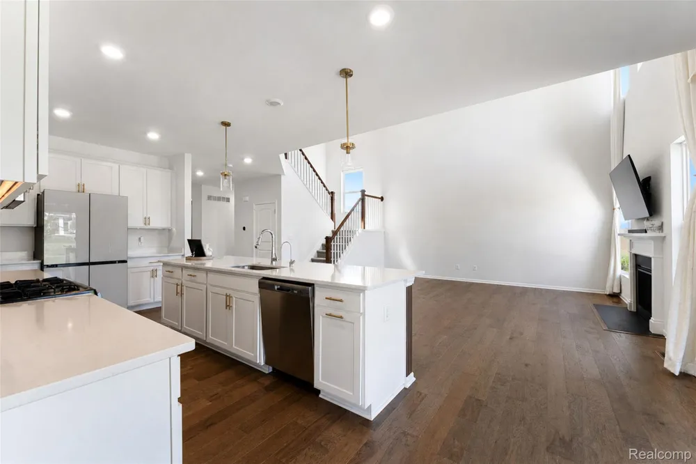 2716 Maize Loop Saline Township, MI 48176