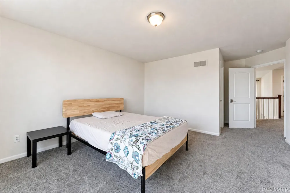 2716 Maize Loop Saline Township, MI 48176